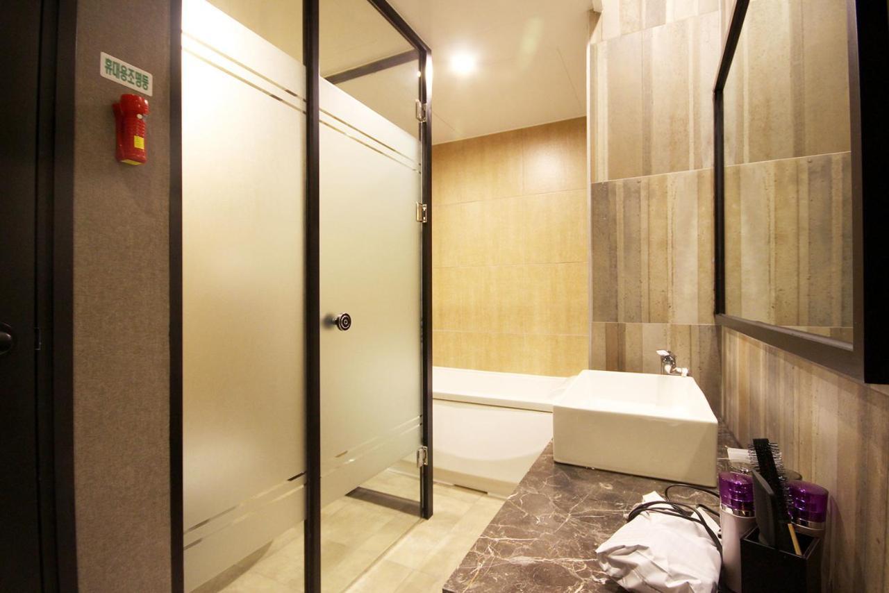 Hotel 38.5 Jinhae Changwon Exterior foto